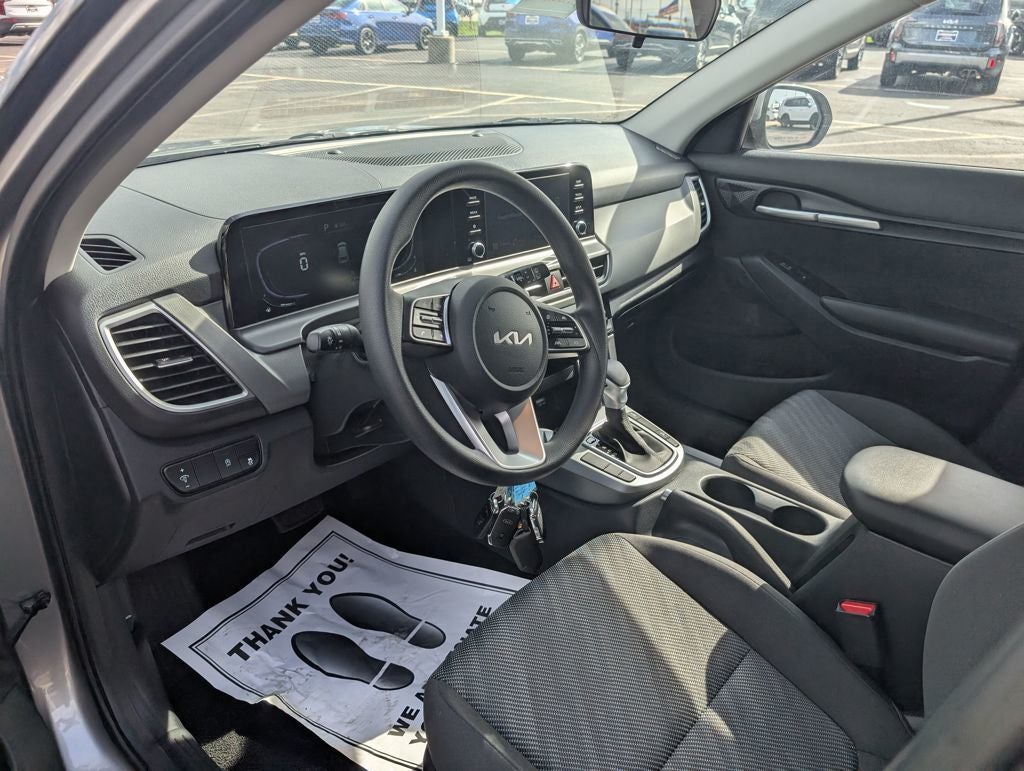 2025 Kia Seltos LX
