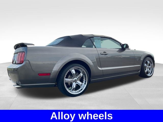 2005 Ford Mustang GT Premium
