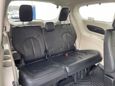 2017 Chrysler Pacifica Touring L