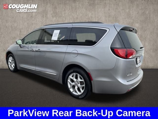 2017 Chrysler Pacifica Touring L