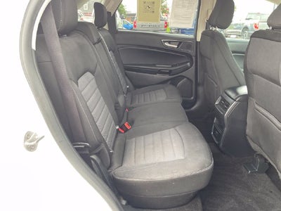 2020 Ford Edge SE