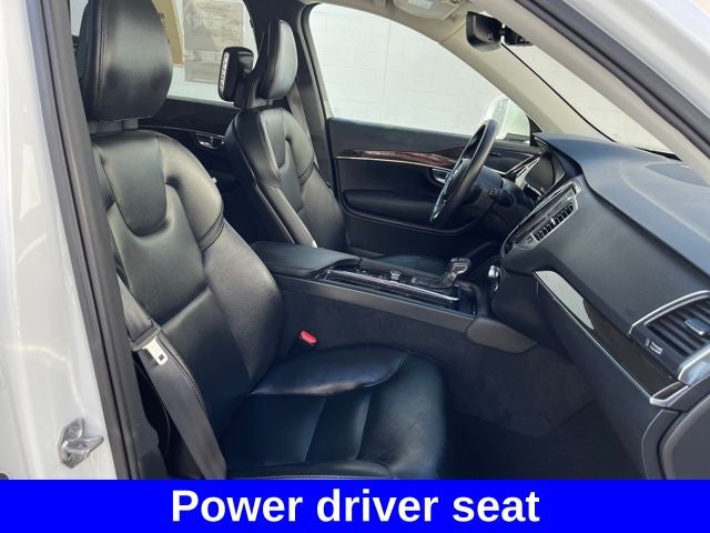 2018 Volvo XC90 T5 Momentum