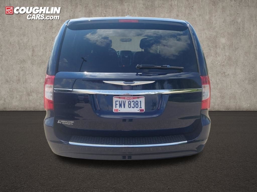 2013 Chrysler Town & Country Touring