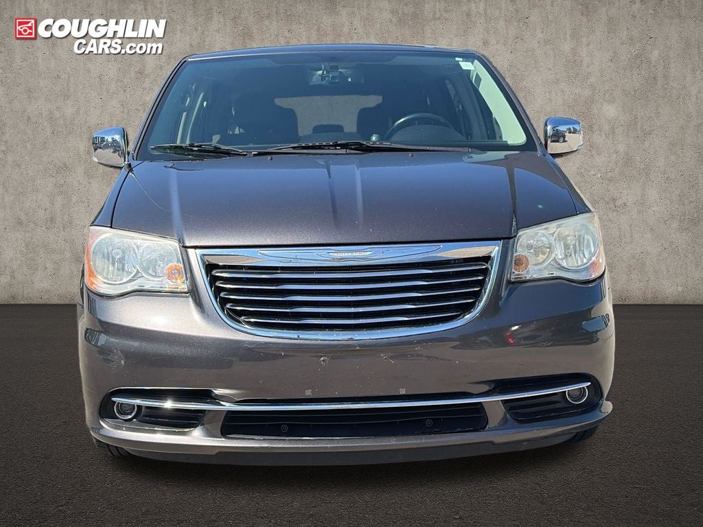 2015 Chrysler Town & Country Touring-L