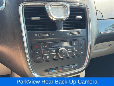 2015 Chrysler Town & Country Touring-L