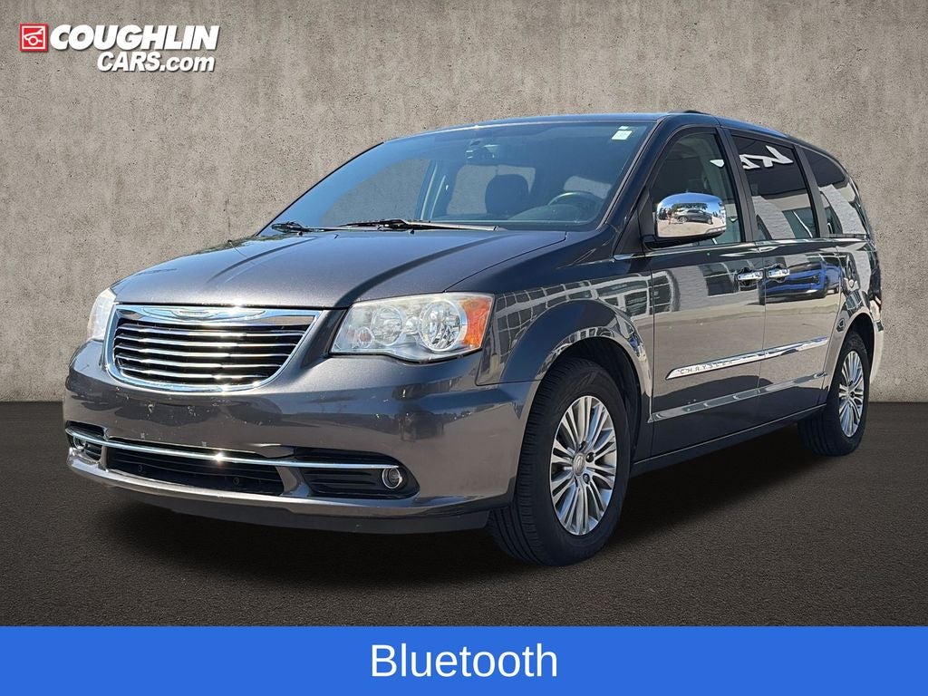 2015 Chrysler Town & Country Touring-L