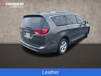 2017 Chrysler Pacifica Touring L Plus