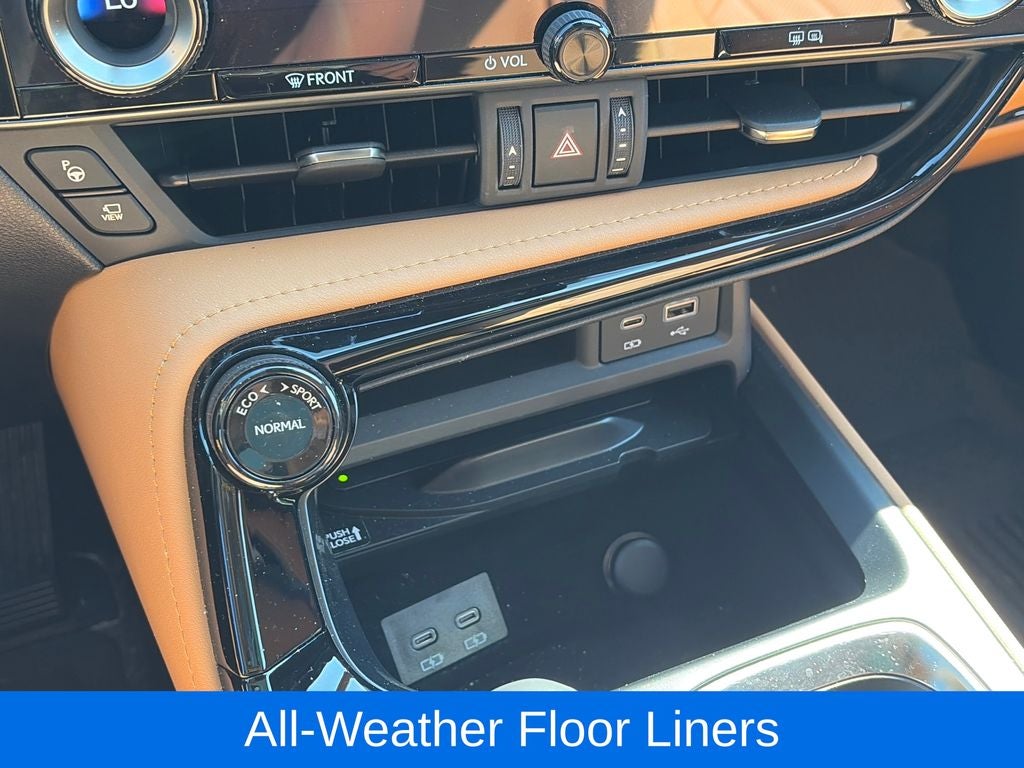 2025 Lexus NX 450h+ Luxury