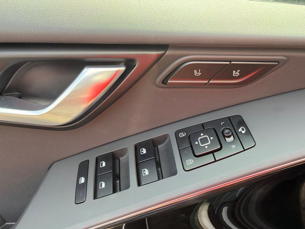 2023 Kia Niro SX