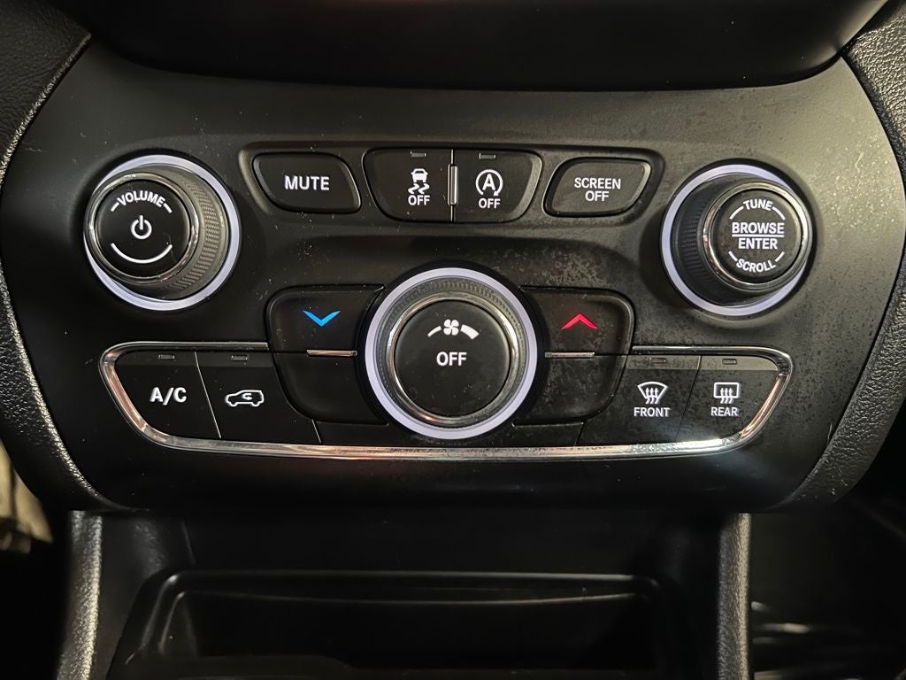 2021 Jeep Cherokee Altitude