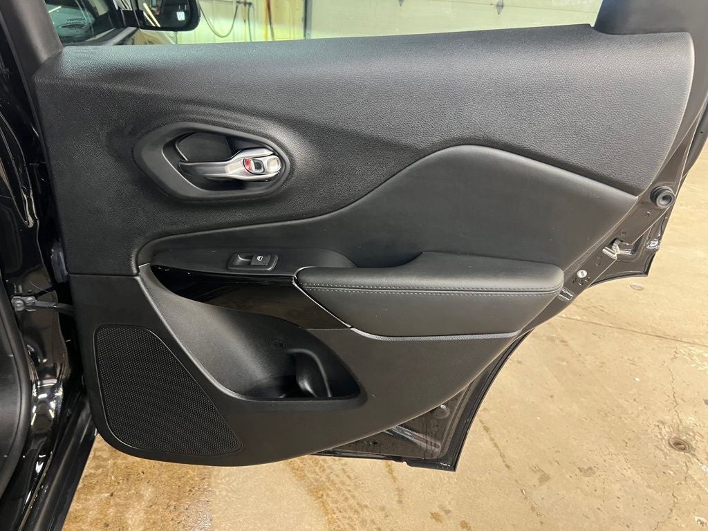 2021 Jeep Cherokee Altitude