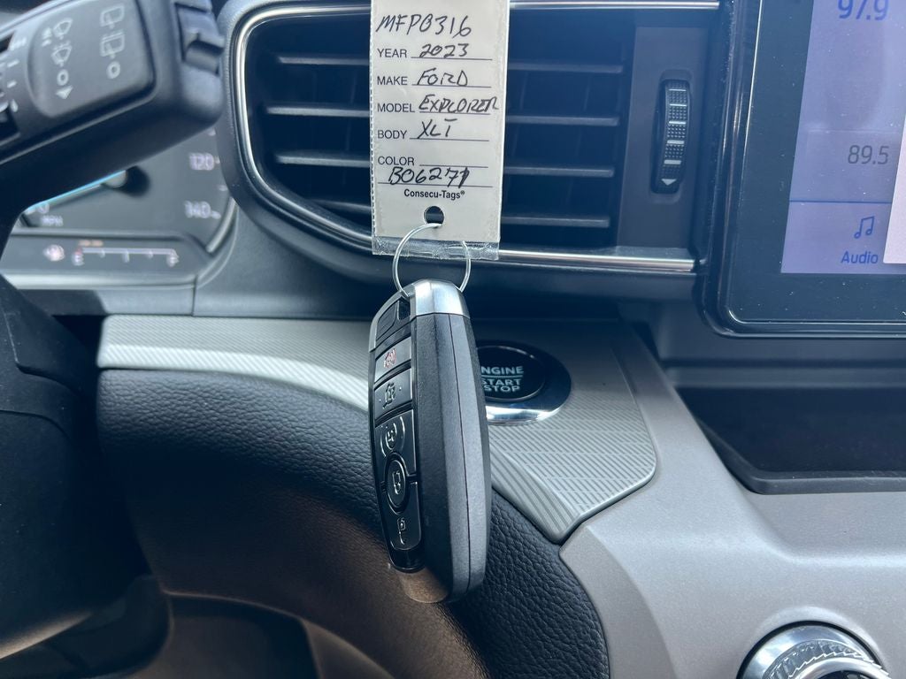 2023 Ford Explorer XLT