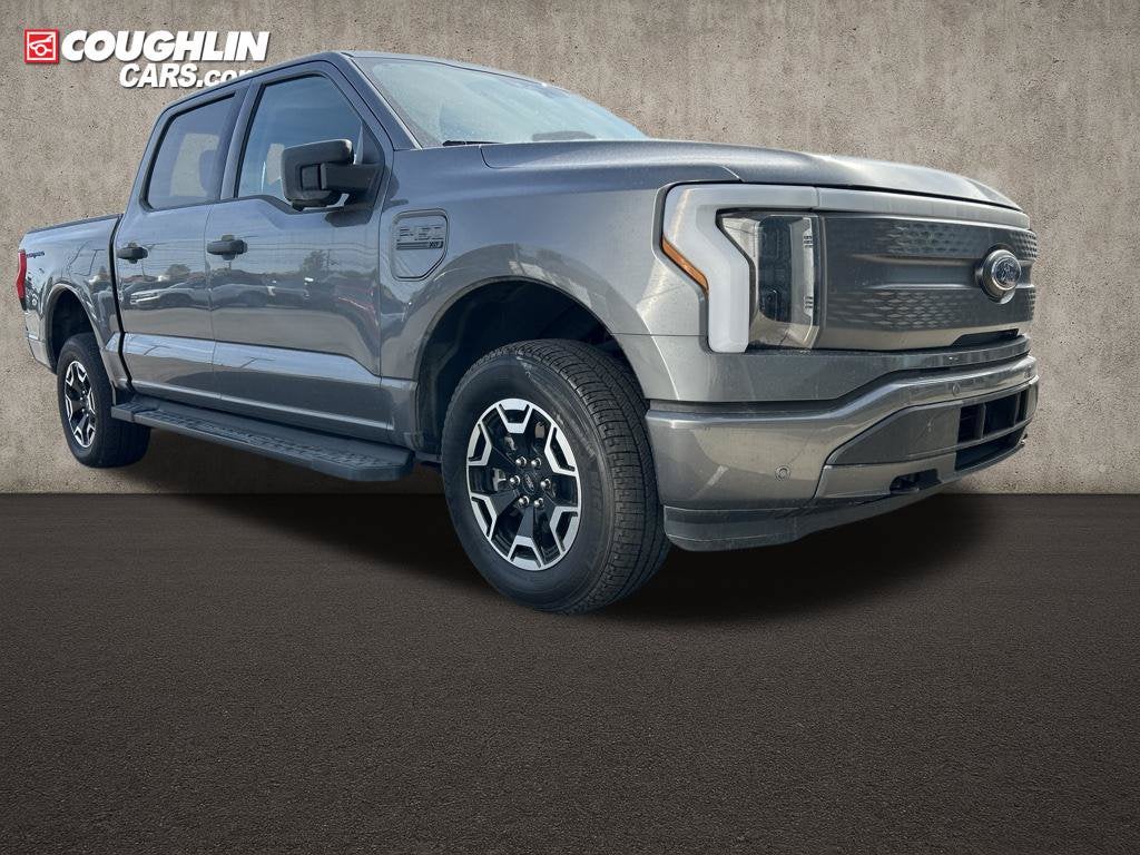 2023 Ford F-150 Lightning XLT