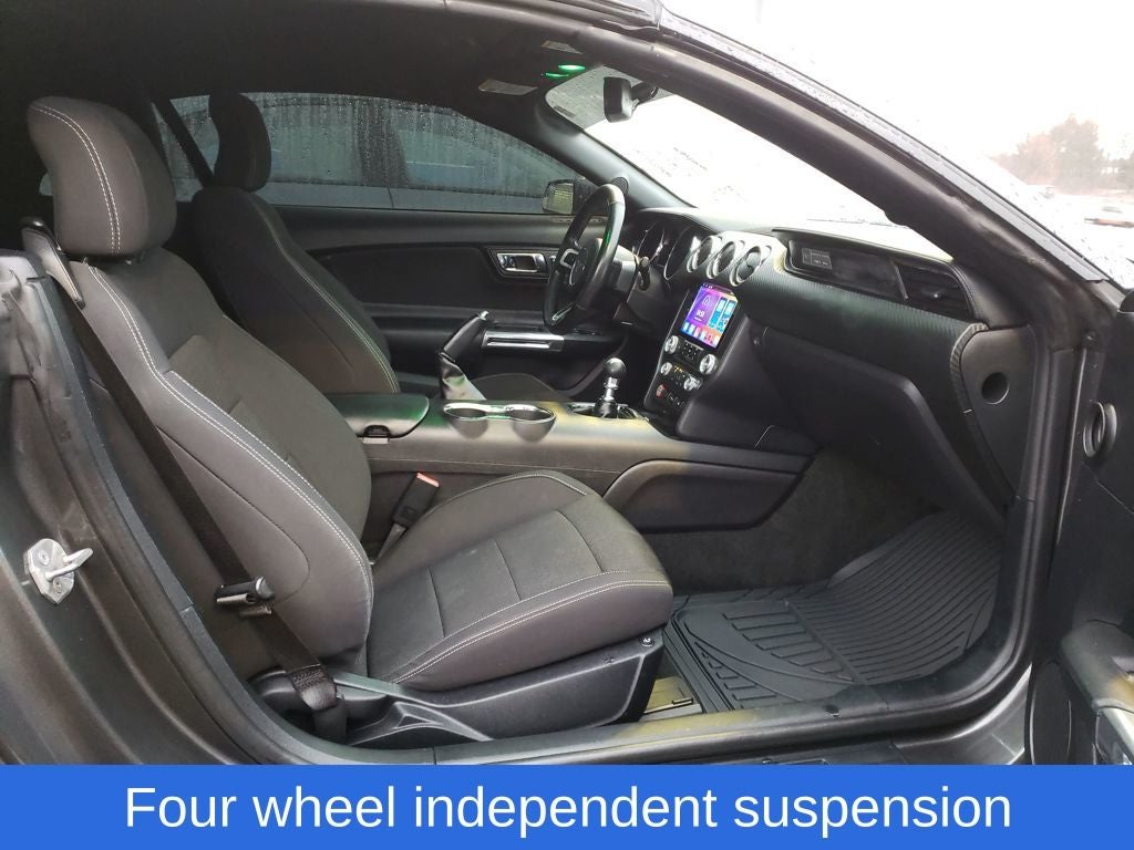 2016 Ford Mustang V6