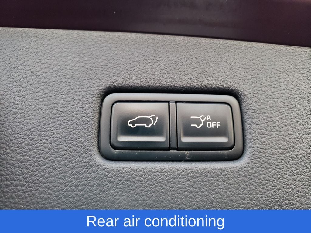 2022 Kia Carnival SX