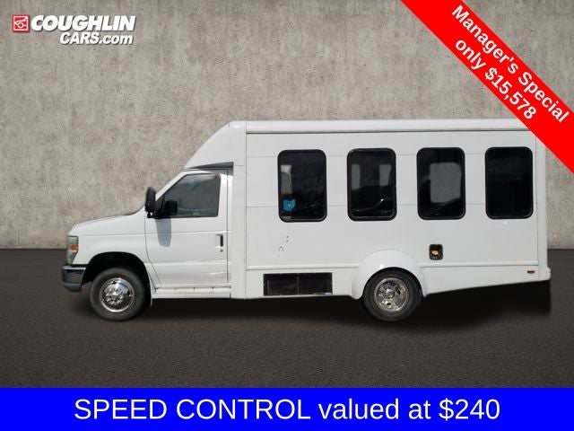 2011 Ford E-350SD Base Cutaway