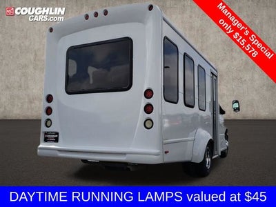 2011 Ford E-350SD Base Cutaway