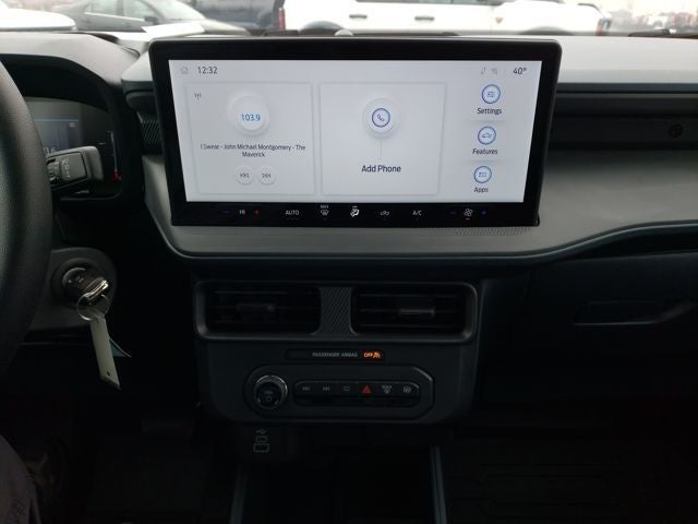 2025 Ford Maverick XL