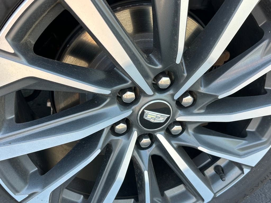 2024 Cadillac LYRIQ Sport 2