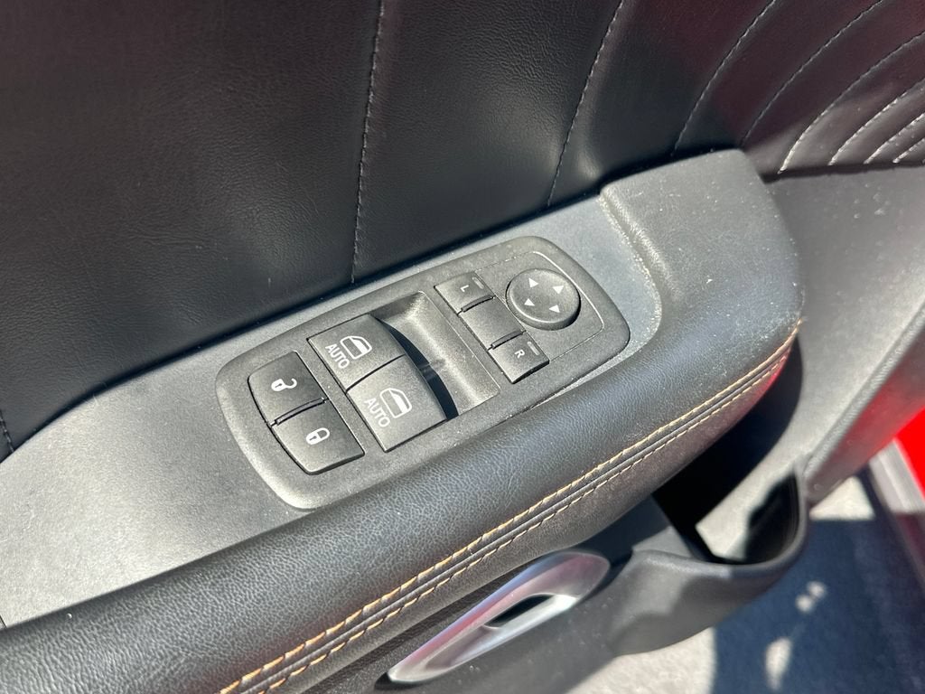 2016 Dodge Challenger 392 Hemi Scat Pack Shaker