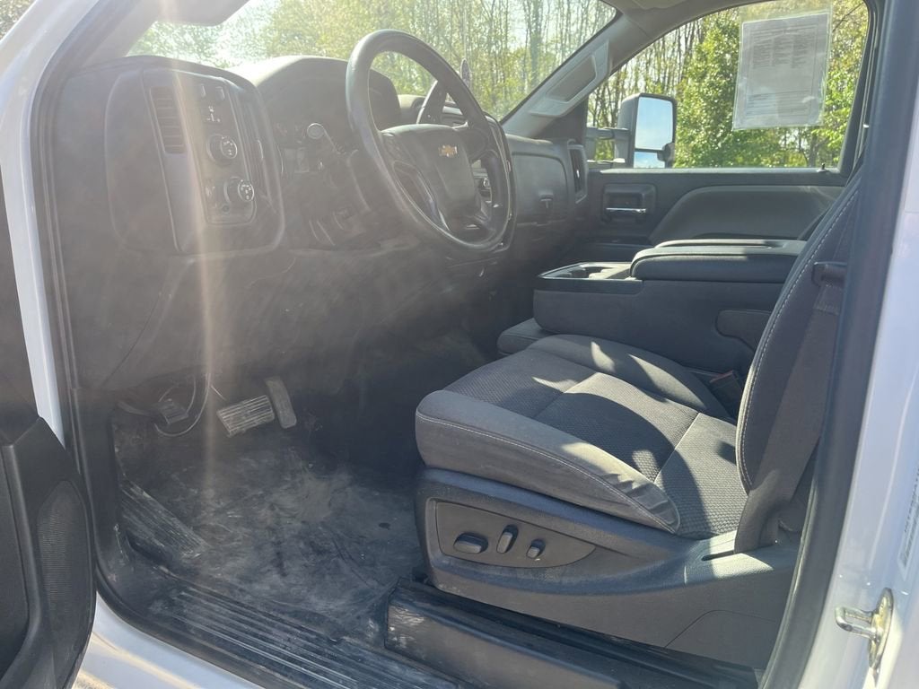 2021 Chevrolet Silverado 6500 HD Work Truck