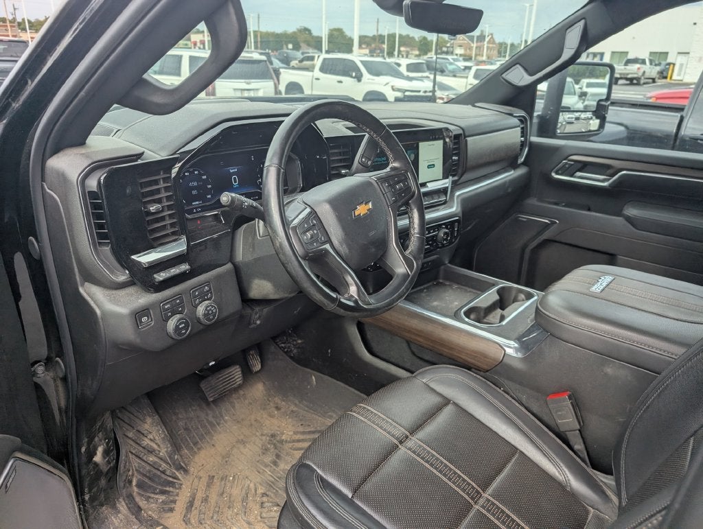 2025 Chevrolet Silverado 3500 HD High Country
