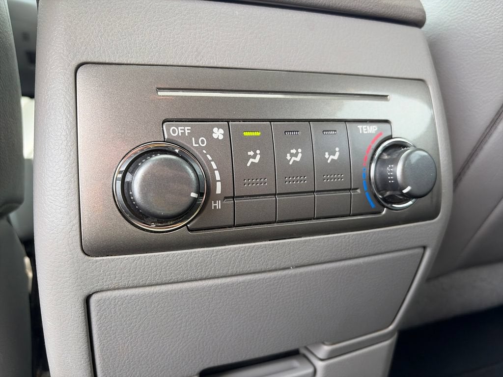 2013 Toyota Highlander Base