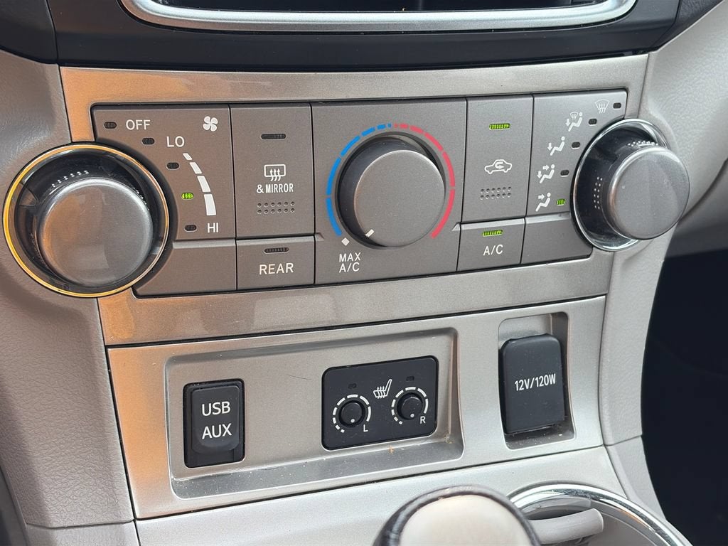 2013 Toyota Highlander Base