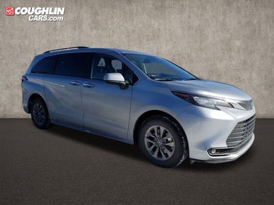 2025 Toyota Sienna XLE