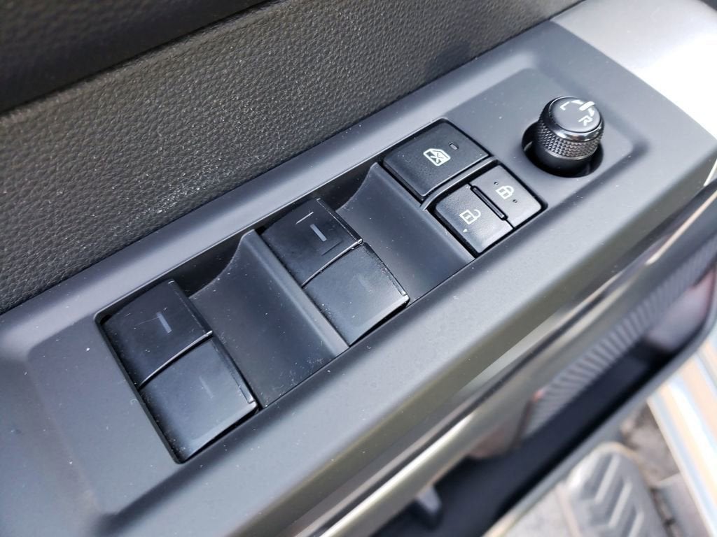 2023 Toyota Tundra 4WD SR5