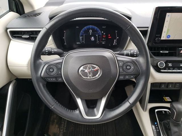 2023 Toyota Corolla Cross XLE